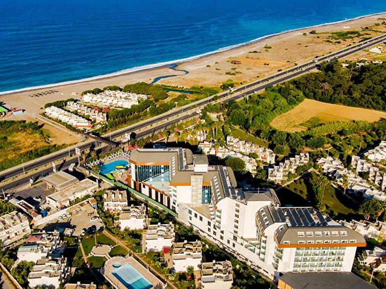 Throne Beach Resort & Spa Antalya Side Örenşehir