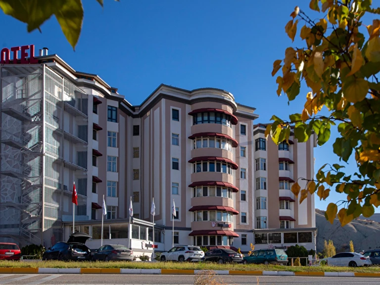 Tiryandafil Otel Malatya Darende Heyiketeği Mahallesi