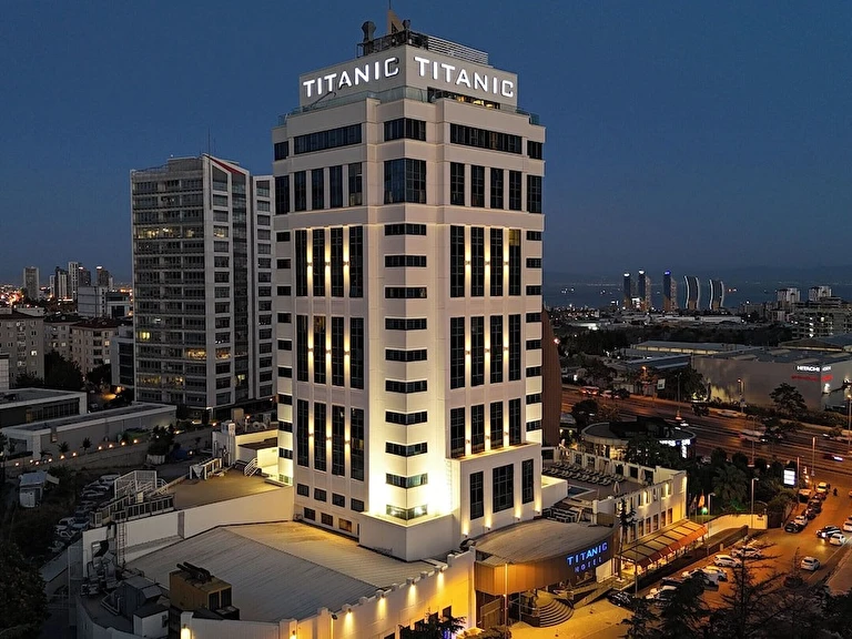 Titanic Business Kartal İstanbul Kartal