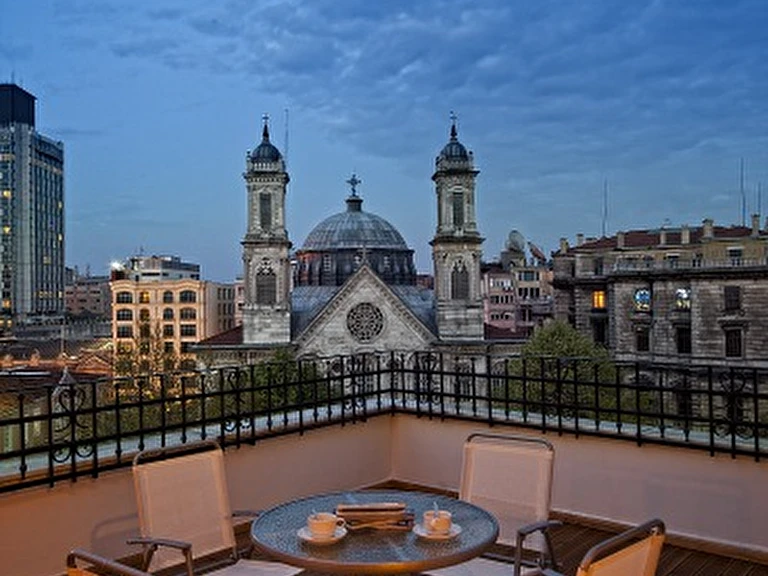 Triada Residence İstanbul Beyoğlu