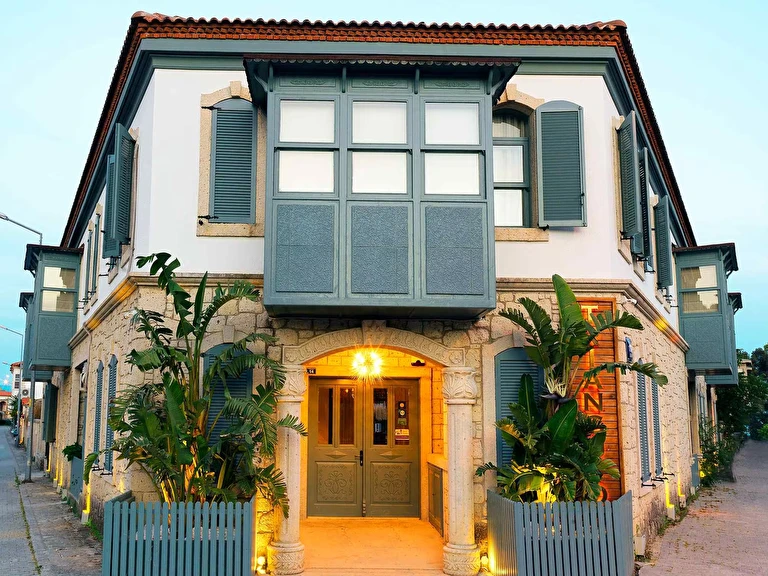 Triangulo Hotel Alaçatı İzmir Çeşme Alaçatı