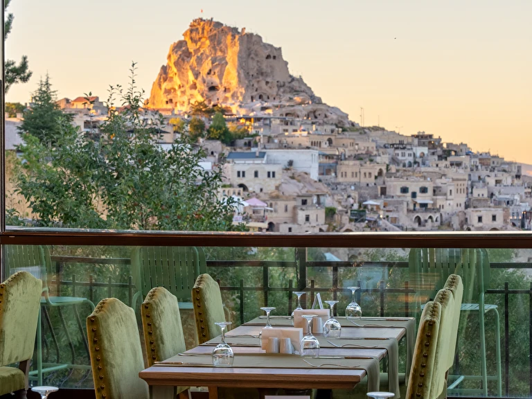Uçhisar Kaya Hotel Nevşehir Kapadokya Uçhisar