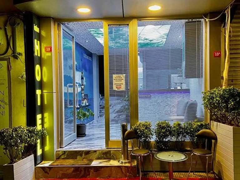 Üsküdar Hotel İstanbul Üsküdar Çarşı