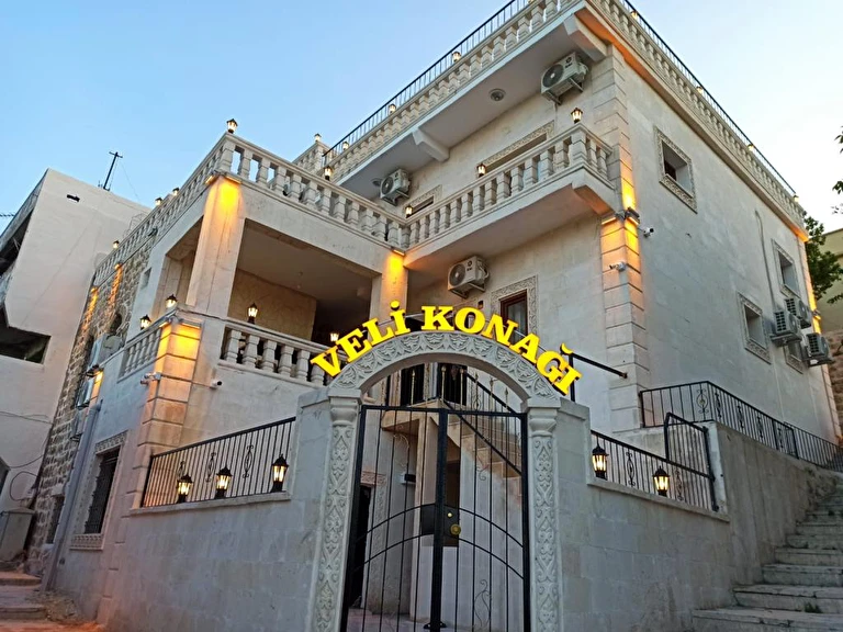 Veli Konağı Mardin ArtukluSavurkapı