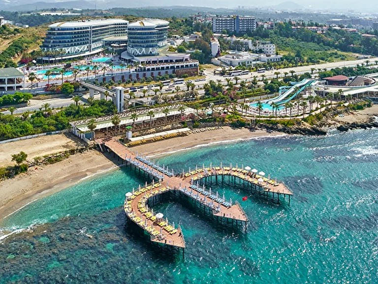 Vikingen İnfinity Resort & Spa Antalya Alanya Türkler
