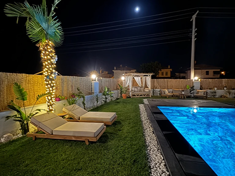 Villa Egella İzmir Dikili Cumhuriyet Mah.