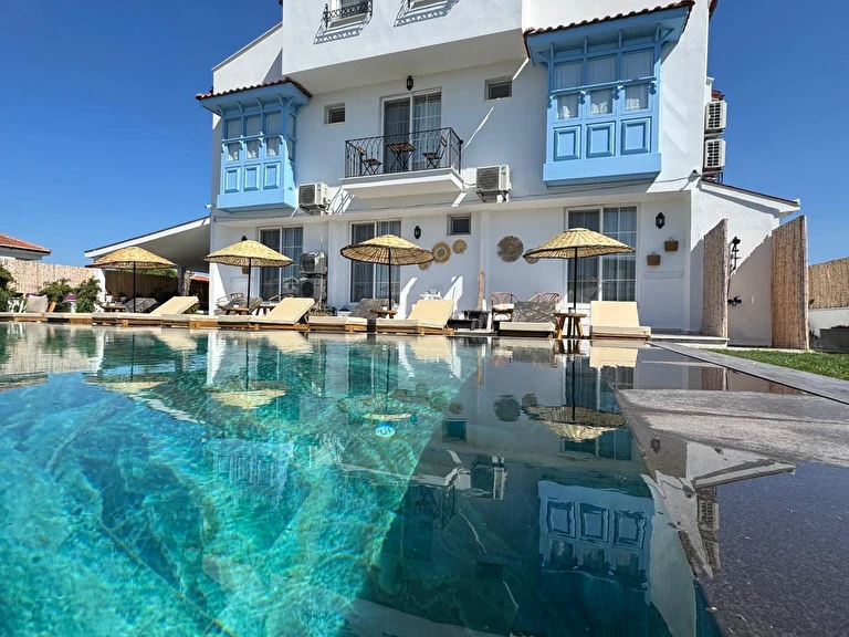 Villa Egella İzmir Dikili Cumhuriyet Mah.