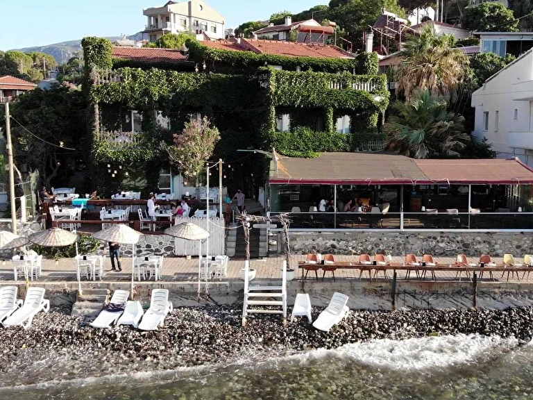 Yalı Butik Pansiyon Karaburun İzmir Karaburun İskele Mahallesi