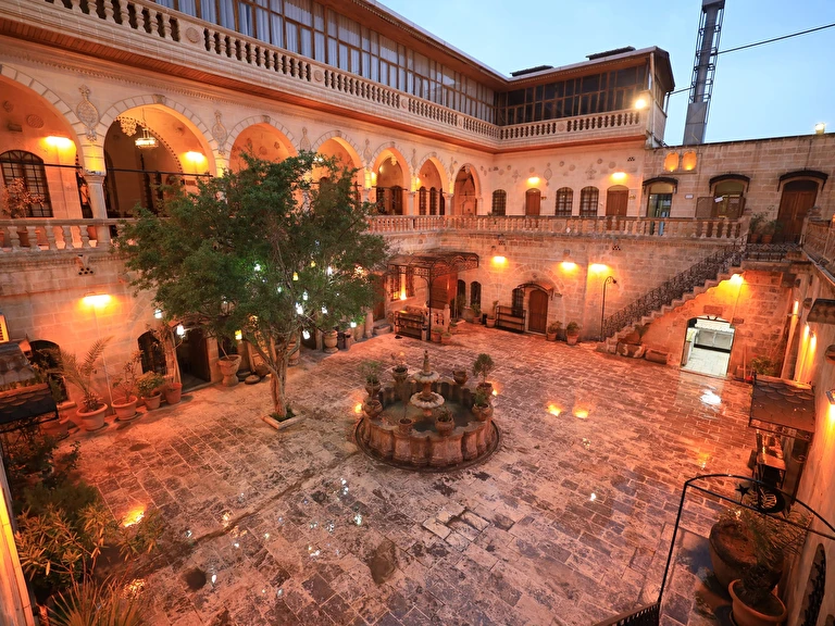 Yıldız Sarayı Konukevi Şanlıurfa Eyyübiye Beykapusu