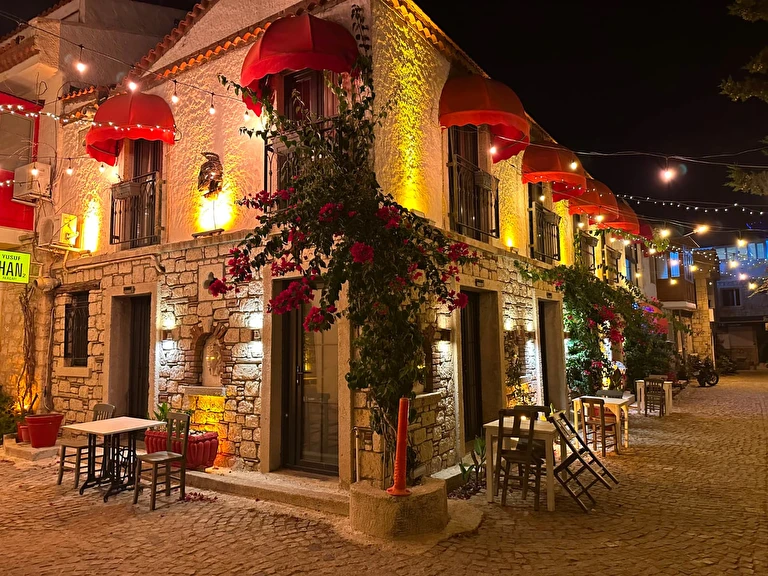 Yusuf Han 1 İzmir Çeşme Alaçatı