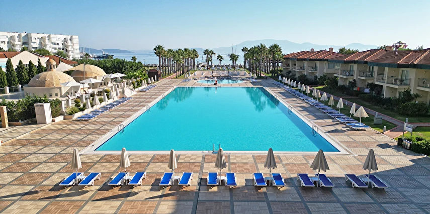 Radisson Blu Resort & Spa Çeşme İzmir Çeşme 