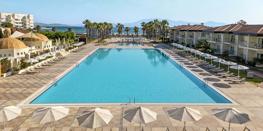 Radisson Blu Resort & Spa Çeşme İzmir Çeşme 