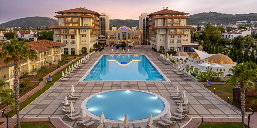 Radisson Blu Resort & Spa Çeşme İzmir Çeşme 