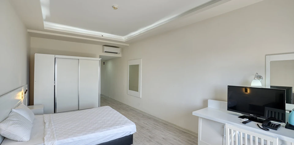 Deniz Manzaralı Club Oda