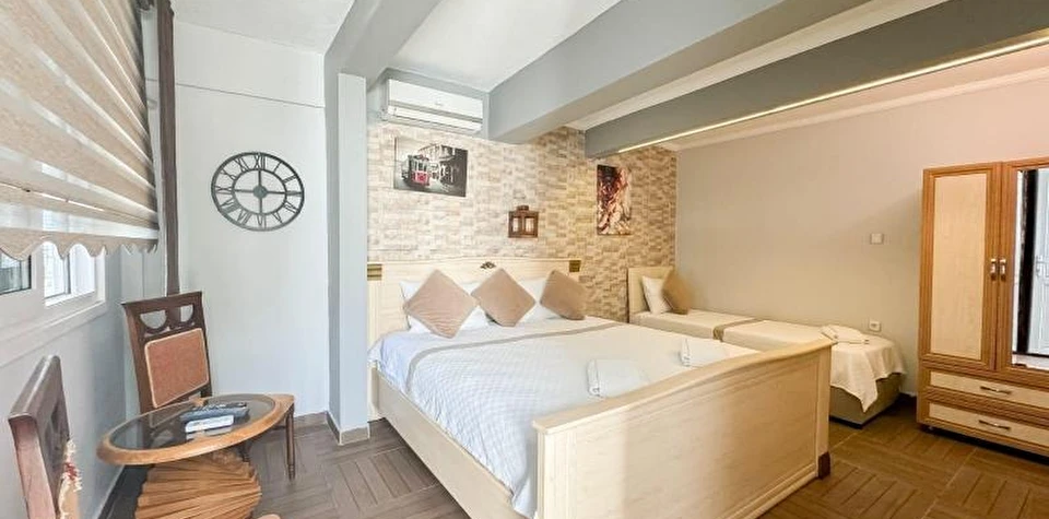 Çift Kişilik, Bahçe Manzaralı