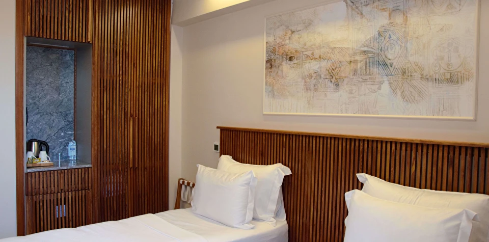 Deluxe Liman Manzaralı Oda