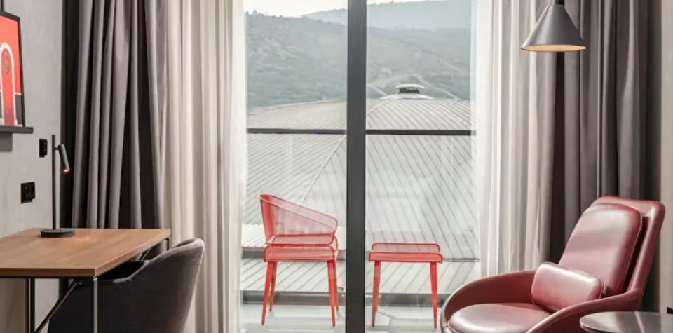 Balkonlu Superior Oda, Şehir Manzaralı