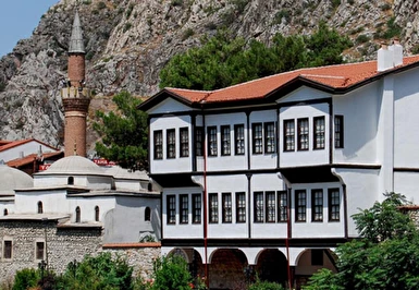 23 Nisan Özel Sinop Erfelek Şelaleleri Şahinkaya Kanyonu Amasya Çorum Hattuşa Turu / 2 Gece Otel Konaklaması