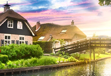 Amsterdam Turu Pegasus Havayolları ile 3 Gece 4 Gün Yaz 2027 AMS - AMS