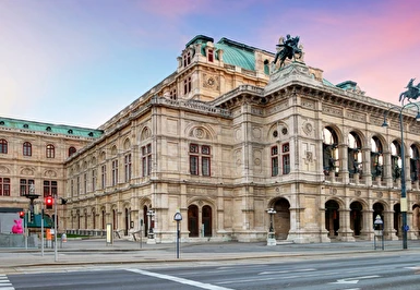 Antalya Hareketli Sun Exspress Havayolları ile Grand Berlin Nurnberg Prag Turu BER - PRG 