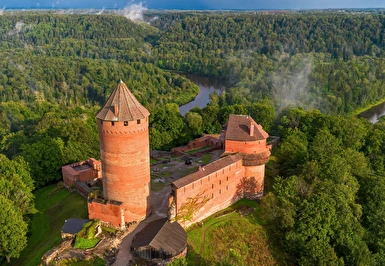 Baltık Dörtlüsü Estonya Letonya Litvanya Polonya Turu Thy İle 7 Gece 8 Gün TLL-WAW