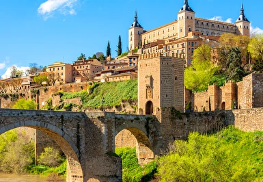 Büyük İspanya Turu Pegasus İle 7 Gece 8 Gün BCN-SVQS (TT001)