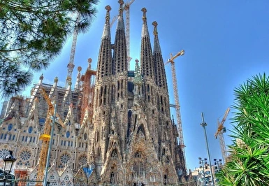 Görkemli Dörtlü Benelüx Fransa Almanya İsviçre Turu Thy ile 7 Gece 8 Gün BSL - DUS 2026 Yaz Dönemi (ATS001)