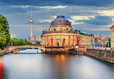 Hamburg'dan Berlin'e Kuzey Avrupa Turu Kurban Bayramı Özel Ajet İle 4 Gece 5 Gün 2026