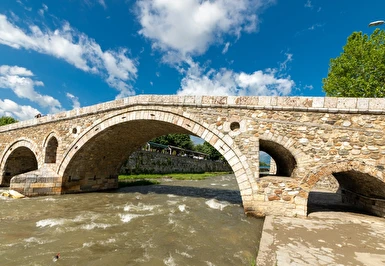 İzmir Hareketli Otobüslü Büyük Balkan 9 Günde 9 Ülke Turu 7 Gece 9 Gün (Tum Turlar, Aksam Yemekleri ve Balkan Geceleri Dahil)