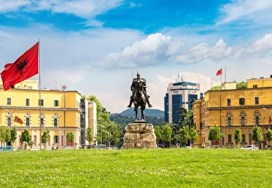 Kosovalı Baştanbaşa Balkanlar Turu AJet ile Extra Turlar ve Akşam Yemekleri Dahil PRN-PRN