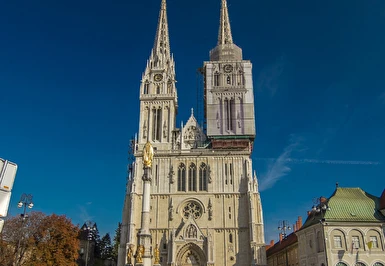 Orta Avrupa'dan Adriyatik'e Macaristan Hırvatistan Slovenya Avusturya Turu Ajet ile 7 Gece 8 Gün BUD-VIE