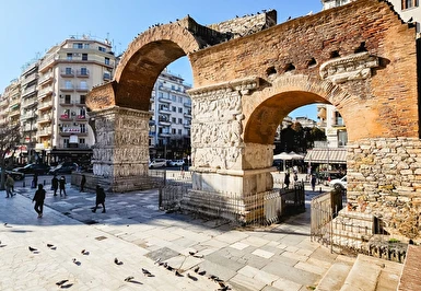Otobüslü Yılbaşı Özel Yunanistan Masalı Turu 3 Gece 5 Gün