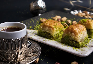 Uçaklı Gaziantep Yöresel Tatlar Gastronomi Turu Ajet ile / 1 Gece Otel Konaklaması