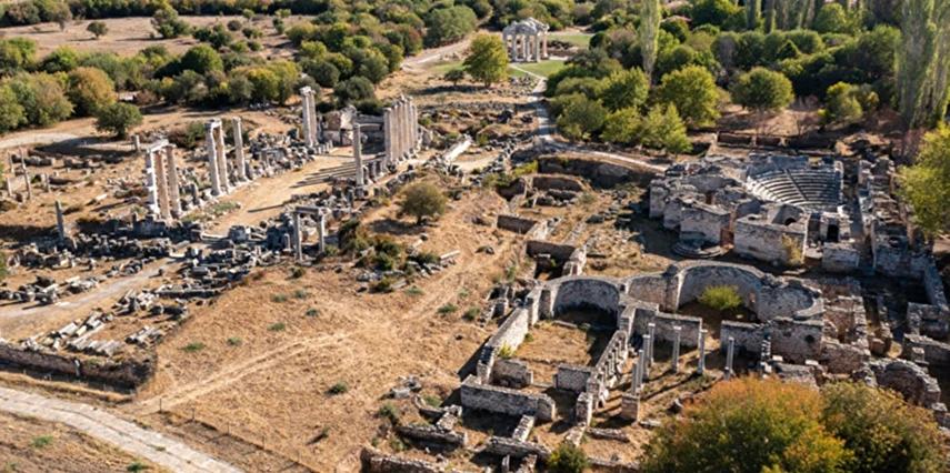 1 Mayıs Özel Antik Kent Rüyası ( Nysa Afrodisias Hierapolis Laodikya ) ve Pamukkale Turu / 1 Gece Otel Konaklaması