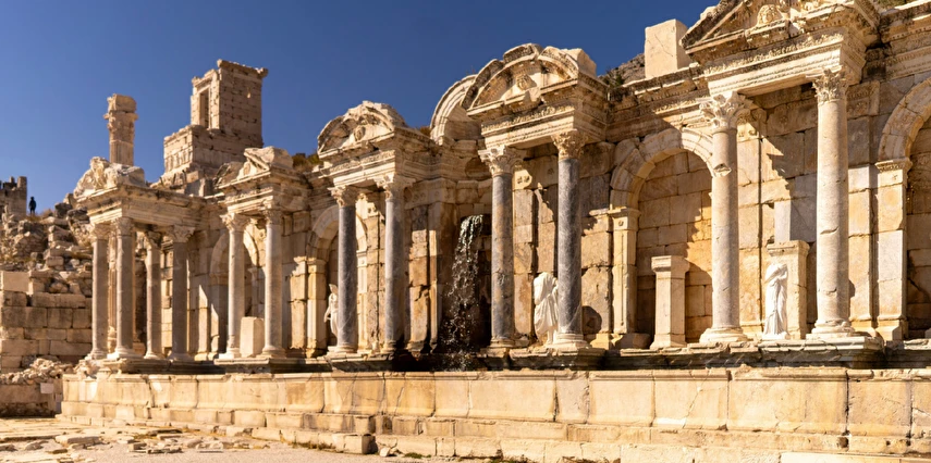 1 Mayıs Özel Lavanta Bahçeleri Salda Gölü Sagalassos ve Pamukkale Turu / 1 Gece Otel Konaklaması