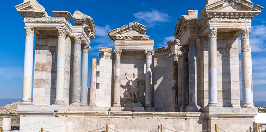 19 Mayıs Özel Antik Kent Rüyası ( Nysa Afrodisias Hierapolis Laodikya ) ve Pamukkale Turu / 1 Gece Otel Konaklaması