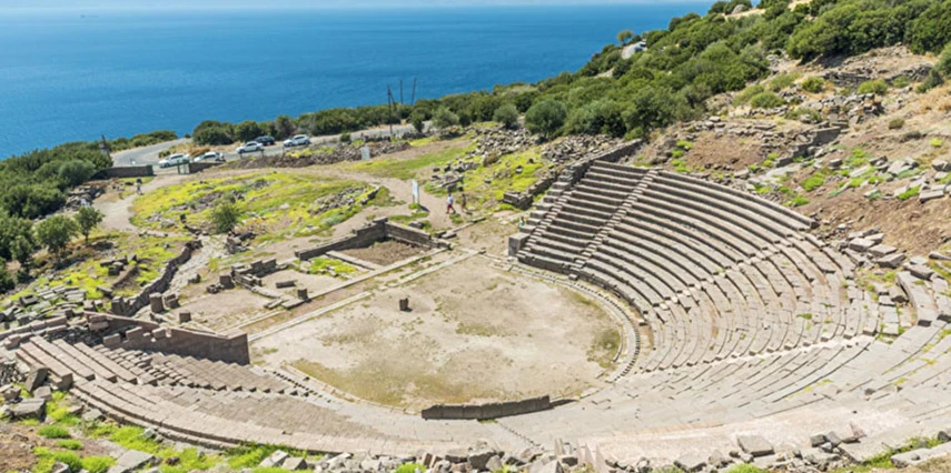 23 Nisan Özel Bozcaada Assos Adatepe Ayvalık Turu / 1 Gece Otel Konaklaması