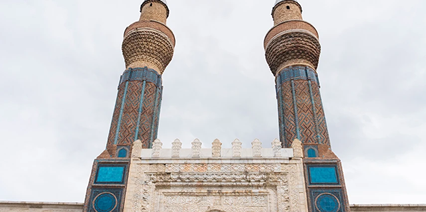 23 Nisan Özel Galatya ( Amasya Çorum Tokat ) Turu / 2 Gece Otel Konaklaması