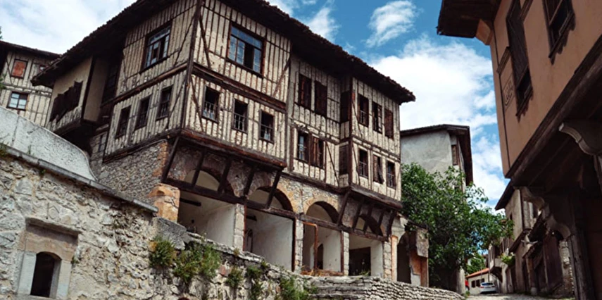 23 Nisan Özel Kastamonu Horma Valla Kanyonları ve Safranbolu Turu / 1 Gece Otel Konaklaması