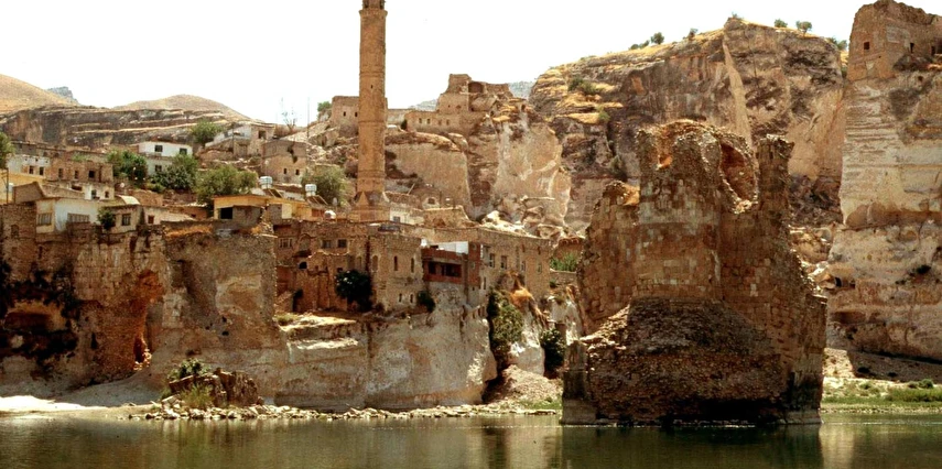 23 Nisan Özel Uçaklı Tarihin Sıfır Noktası Göbeklitepe Mardin Nemrut Turu Thy ile / 3 Gece Otel Konaklaması