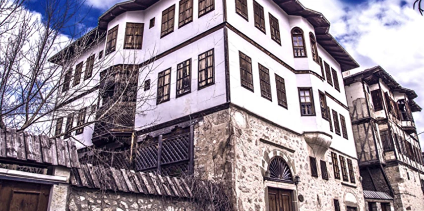 29 Ekim Özel Safranbolu Amasra Abant Turu / 1 Gece Otel Konaklaması