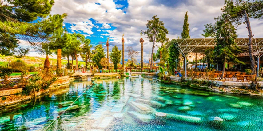 29 Ekim Özel Salda Gölü Pamukkale Çeşme Alaçatı Turu / 1 Gece Otel Konaklaması