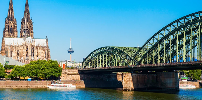 Adana Çıkışlı Mega Benelüks Paris Köln Colmar Turu Sunexpress ile 7 Gece 8 Gün STR-STR  (IS001)