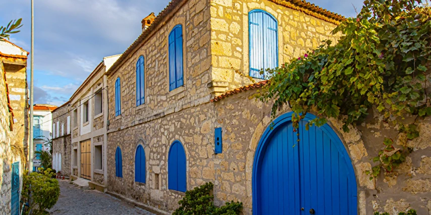 Alaçatı Ot Festivali Turu / Aya Yorgi Hotel By T / 2 Gece Otel Konaklaması İstanbul Bursa Çıkışlı