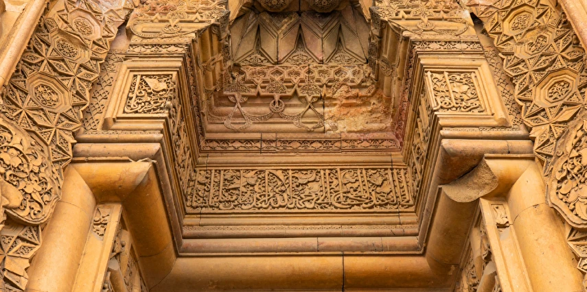 Ankara Çıkışlı Yüksek Hızlı Tren ile Doğu Anadolu (Sivas Divriği Kemaliye Elazığ Tunceli Erzincan) Turu / 4 Gece Otel Konaklaması