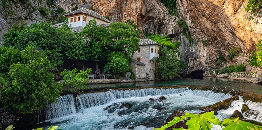 Antalya Hareketli Büyük Balkan Turu 6 Ülke Sun Express Havayolları ile 7 Gece 8 Gün Vizesiz TIA - TIA 