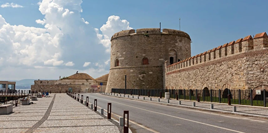 Assos Bozcaada Truva Çanakkale Turu / 1 Gece Otel Konaklaması