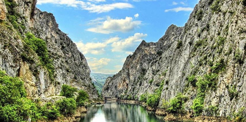 Balkan Güzelleri Ajet Havayolları ile Kosova Makedonya Turu