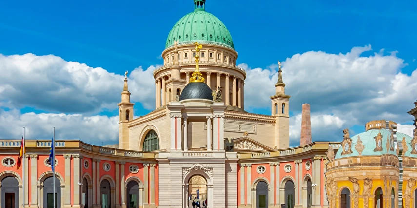 Baltık'dan Tuna'ya Orta Avrupa Litvanya Polonya Çekya Avusturya Slovakya Macaristan Turu Thy ile 7 Gece 8 Gün VNO-BUD