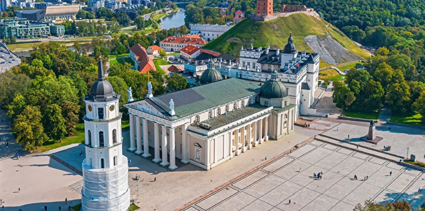 Baltık'dan Tuna'ya Orta Avrupa Litvanya Polonya Çekya Avusturya Slovakya Macaristan Turu Thy ile 7 Gece 8 Gün VNO-BUD